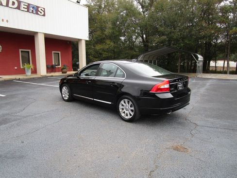 Used 2011 Volvo S80 3.2 w/ Climate Pkg image 3