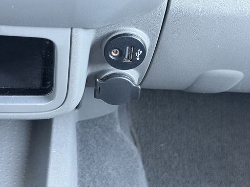 Used 2019 Nissan Frontier SV AWD/4WD image 14