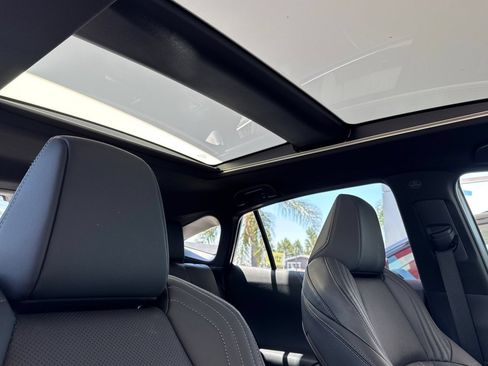 Certified 2024 Toyota Venza Limited AWD/4WD image 22