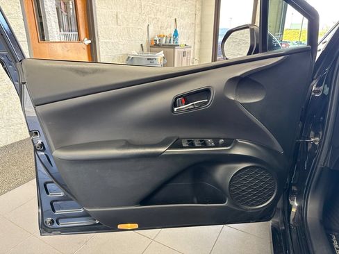 Used 2021 Toyota Prius Prime XLE FWD image 34