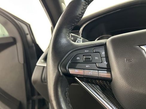 Used 2023 Cadillac XT6 Sport image 9