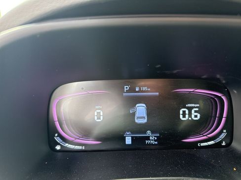 Used 2024 Kia Soul LX w/ Option Group 015 FWD image 13