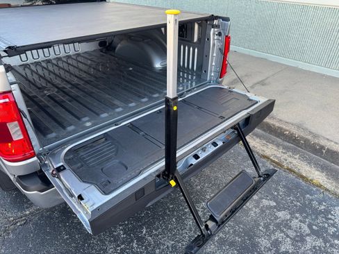 Certified 2022 Ford F150 XLT w/ Equipment Group 302A High image 17