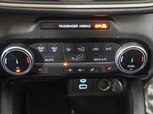 Used 2022 Ford Escape SEL w/ Technology Package AWD/4WD image 32