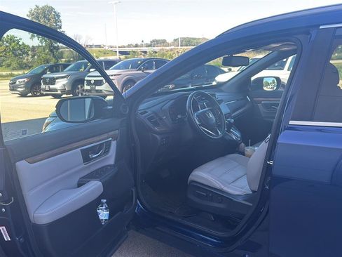 Used 2017 Honda CR-V Touring image 6