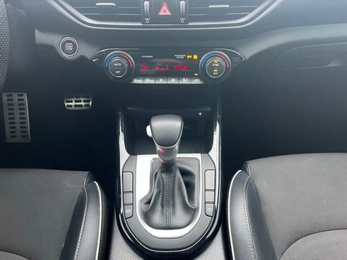 Used 2022 Kia Forte GT-Line w/ GT-Line Premium Package image 21