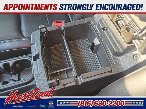 Used 2018 Jeep Wrangler Unlimited Sahara AWD/4WD image 64