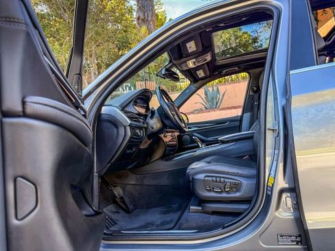 Used 2017 BMW X5 xDrive40e image 21