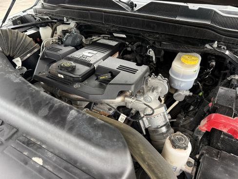 Used 2024 RAM 2500 Laramie w/ Safety Group AWD/4WD image 33
