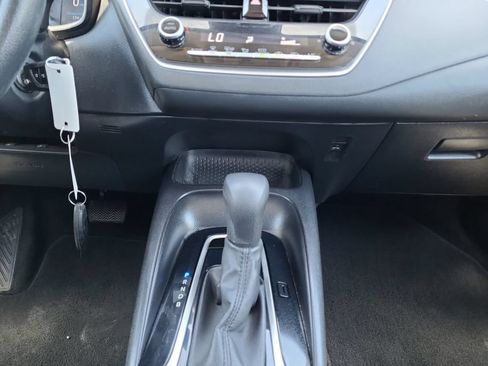 Used 2020 Toyota Corolla LE w/ Carpet Mat Package (TMS) FWD image 11