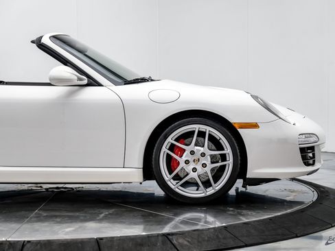 Used 2011 Porsche 911 Carrera S RWD image 28