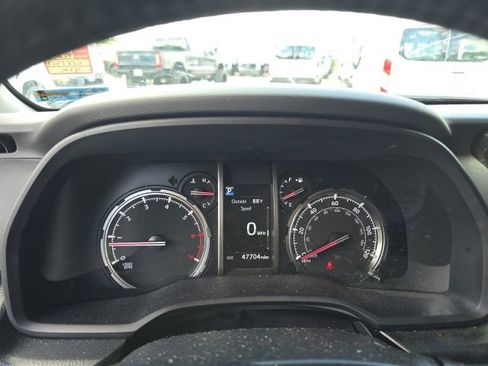 Used 2024 Toyota 4Runner TRD Off-Road Premium w/ Moonroof Package AWD/4WD image 12