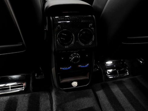 Used 2023 Rolls-Royce Cullinan Black Badge w/ Driver's Package image 44