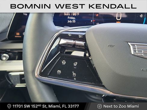 Used 2025 Cadillac Optiq Luxury 1 image 15