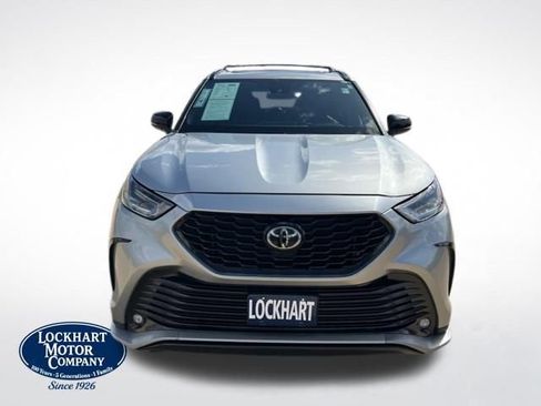 Used 2021 Toyota Highlander XSE image 1