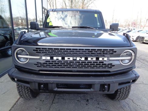 Used 2023 Ford Bronco Badlands image 2