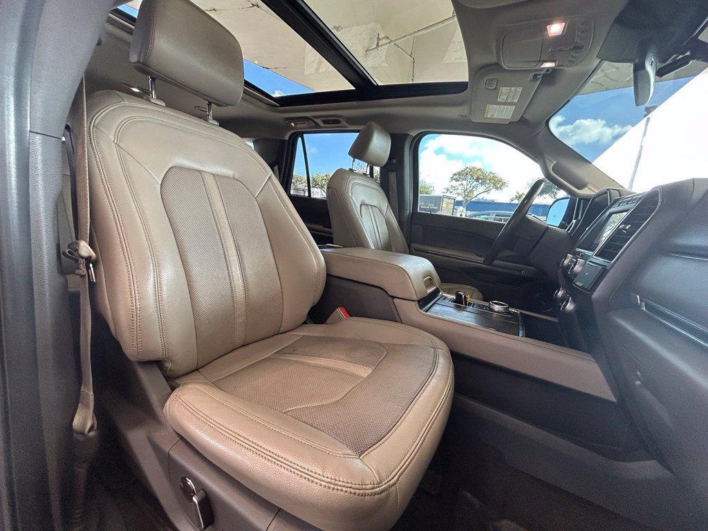Used 2021 Ford Expedition Limited RWD image 28
