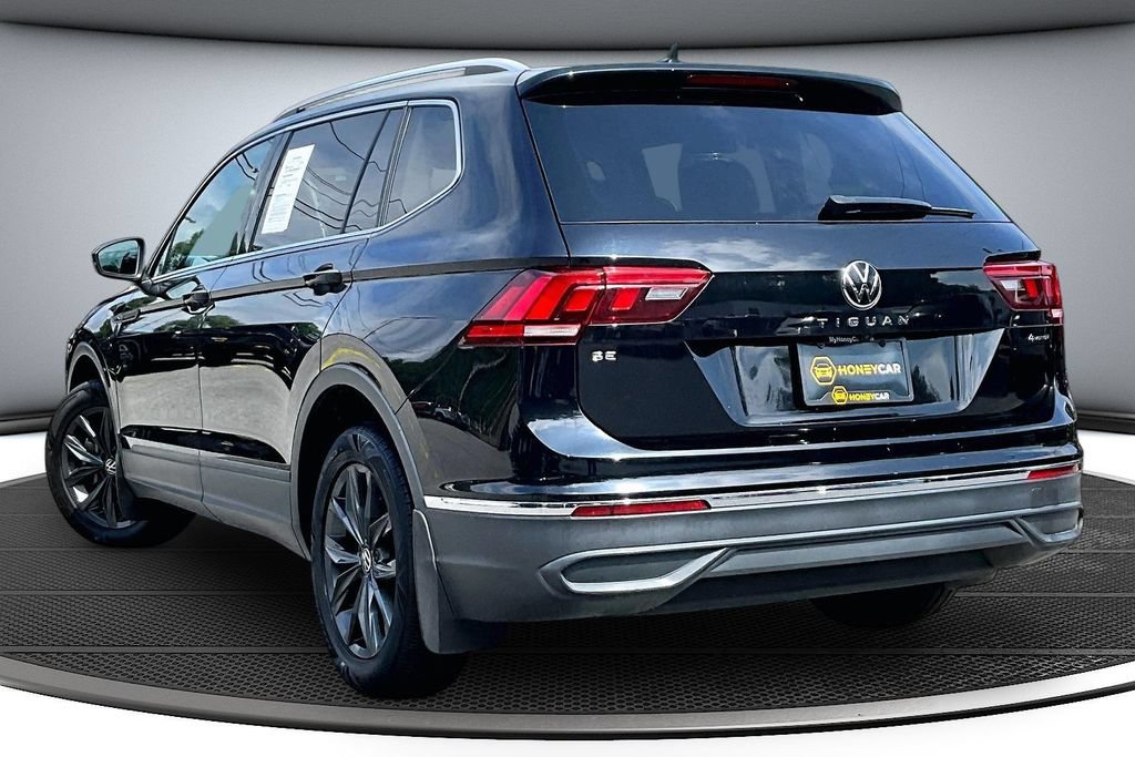 Used 2022 Volkswagen Tiguan SE AWD/4WD image 4