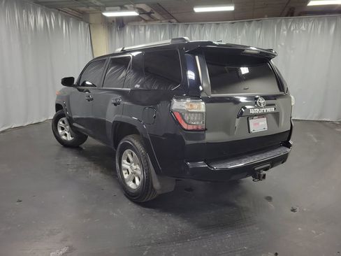 Used 2021 Toyota 4Runner SR5 image 6