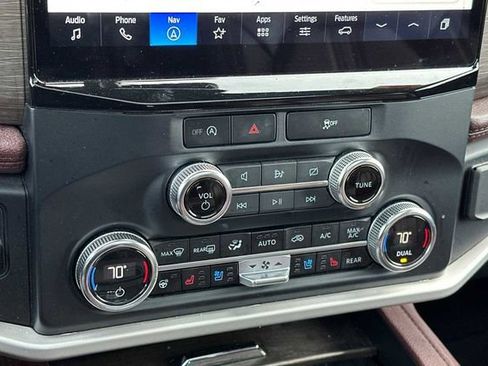 Certified 2023 Ford Expedition Limited image 20