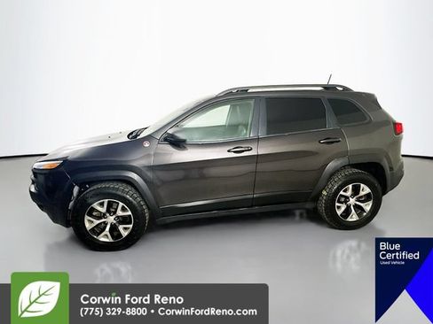 Used 2018 Jeep Cherokee Trailhawk w/ Quick Order Package 27L AWD/4WD image 5
