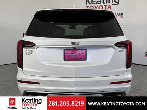 Used 2023 Cadillac XT6 Premium Luxury w/ Technology Package image 6