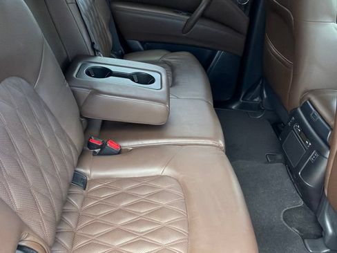 Used 2022 Nissan Armada Platinum RWD image 4