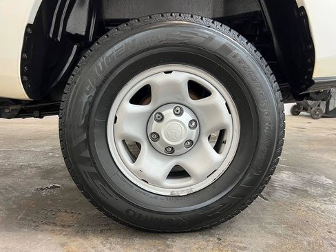 Used 2021 Toyota Tacoma SR RWD image 27