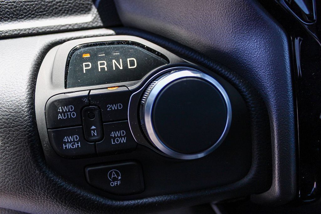 New 2026 RAM 1500 Big Horn AWD/4WD image 19