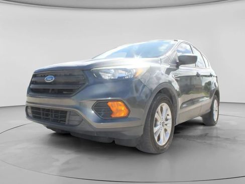 Used 2018 Ford Escape S FWD image 4