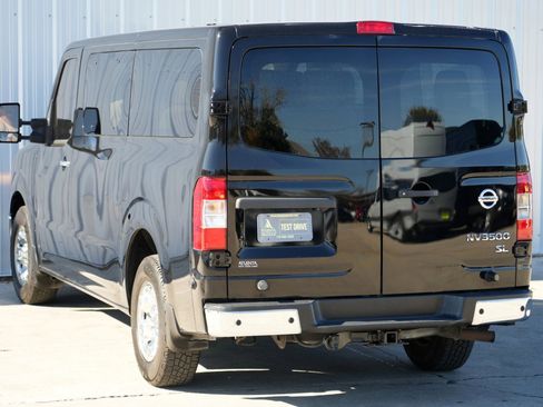 Used 2018 Nissan NV 3500 SL image 44