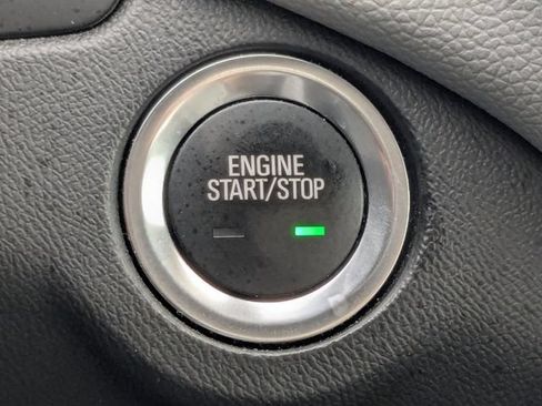 Used 2023 Chevrolet Equinox LT FWD image 37