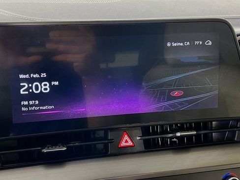 Used 2023 Kia Sportage EX w/ EX Premium Package image 15