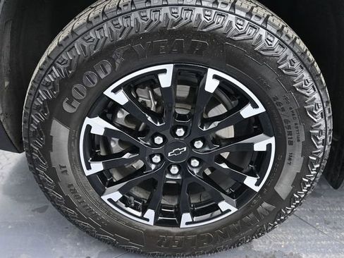 Used 2024 Chevrolet Traverse Z71 w/ LPO, Floor Liner Package image 25