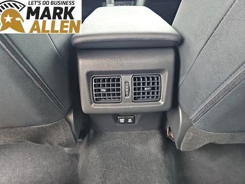 Used 2025 Toyota Camry SE FWD image 21