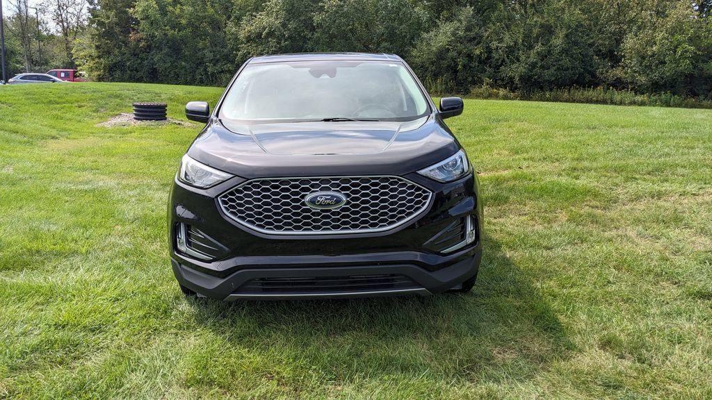 Certified 2023 Ford Edge SEL w/ Convenience Package AWD/4WD image 8
