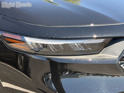 Used 2025 Honda Accord SE image 8