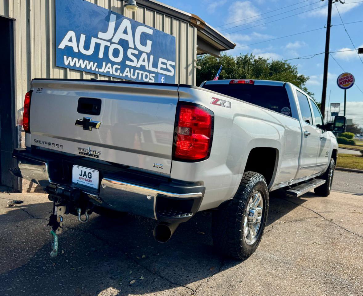 Used 2019 Chevrolet Silverado 3500 LTZ w/ Duramax Plus Package AWD/4WD image 7