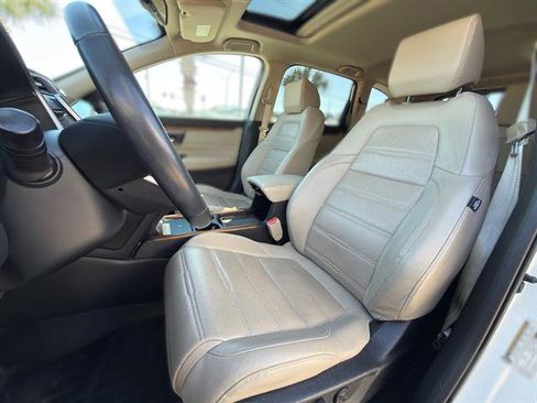 Used 2020 Honda CR-V Touring image 12