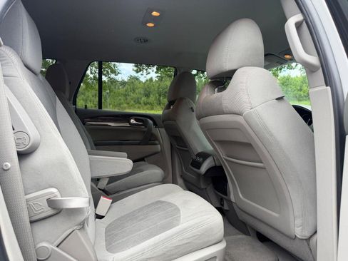 Used 2017 Buick Enclave Convenience w/ Trailering Package FWD image 10