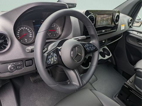 New 2026 Mercedes-Benz Sprinter 2500 image 10