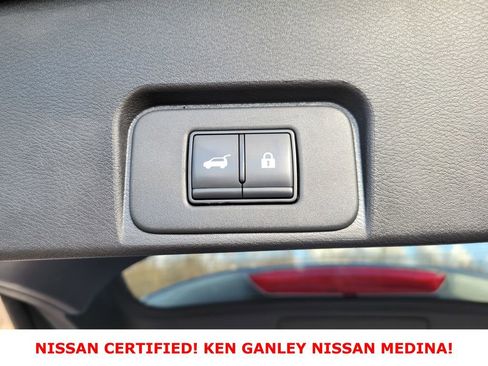 Certified 2025 Nissan Rogue SV image 45