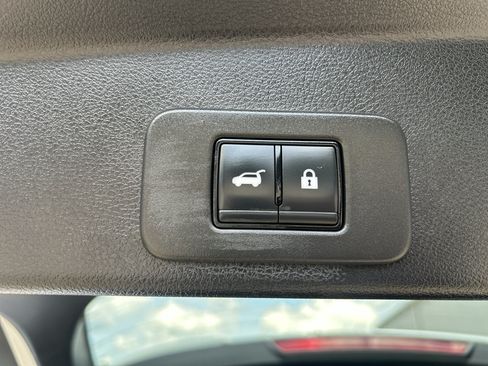 Certified 2025 Nissan Murano SL AWD/4WD image 11