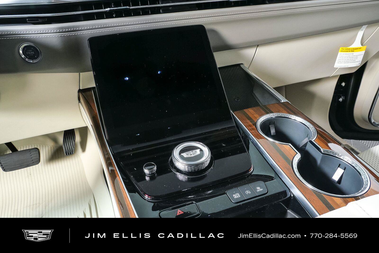 New 2027 Cadillac Escalade Platinum Sport w/ LPO, ONYX Package AWD/4WD image 18