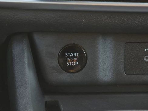 Used 2024 Nissan Rogue S AWD/4WD image 24