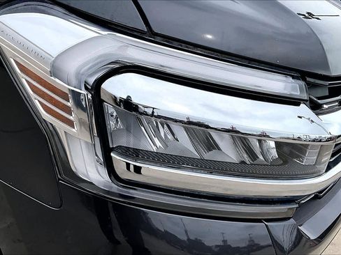 Used 2024 Ford Expedition Limited AWD/4WD image 28