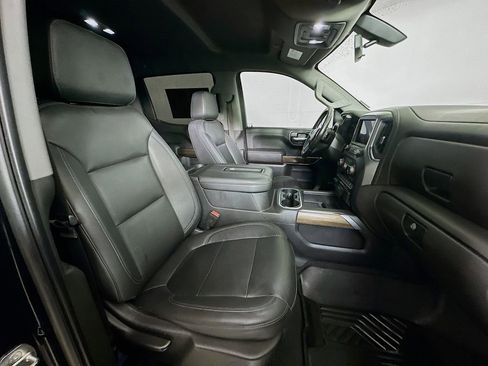 Used 2021 Chevrolet Silverado 1500 LT Trail Boss w/ Convenience Package II image 10