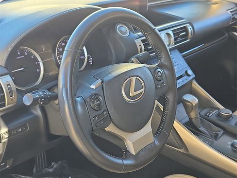 Used 2016 Lexus IS 300 AWD image 17