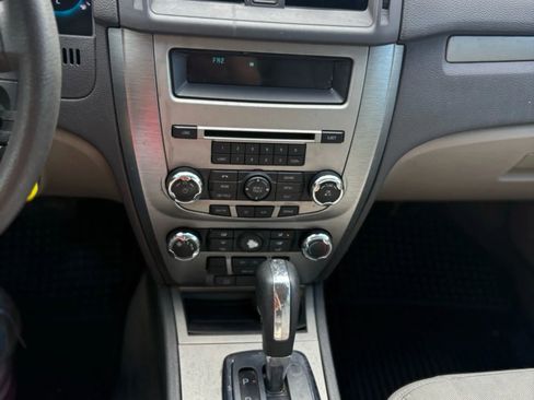 Used 2012 Ford Fusion S image 33