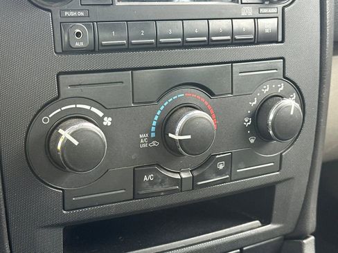 Used 2006 Dodge Charger SE image 18